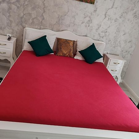 Apartament Gabriela Бая Маре Екстериор снимка